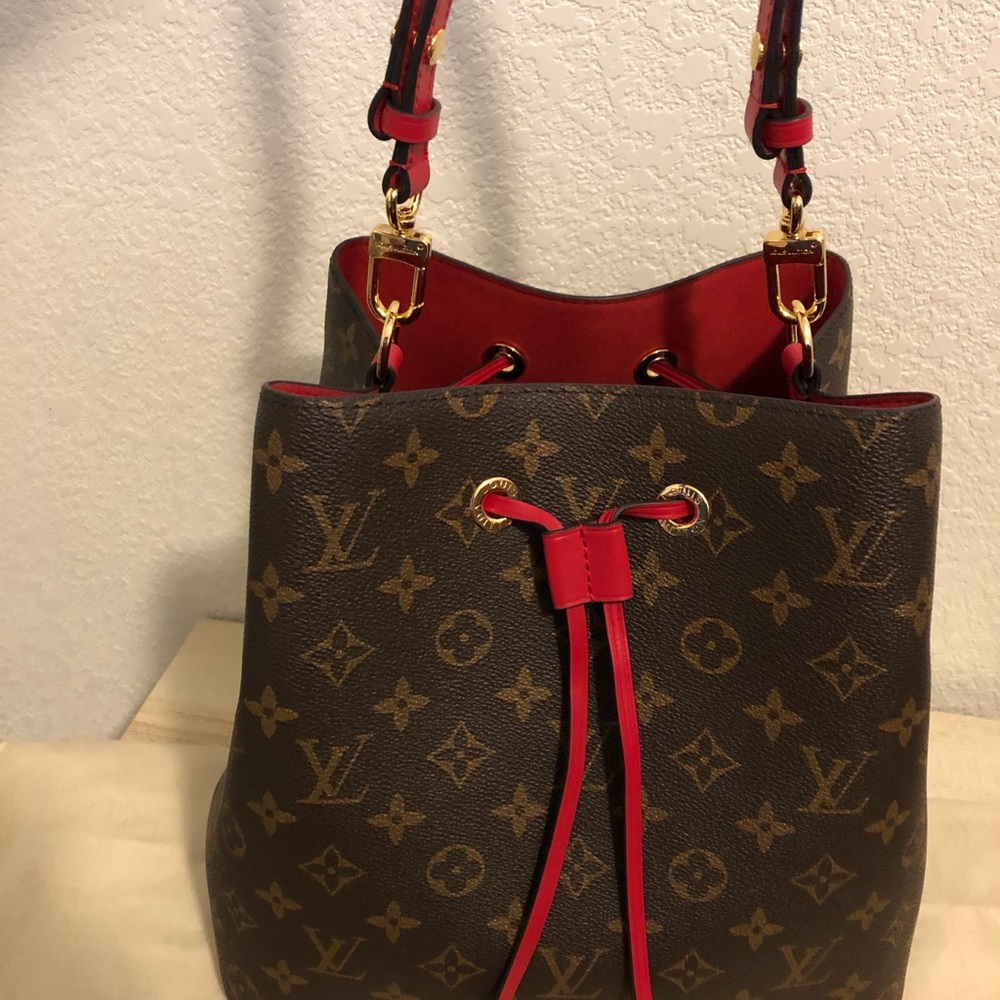 Louis Vuitton NeoNoe Coquelicot like new!! - Picture 2 of 8